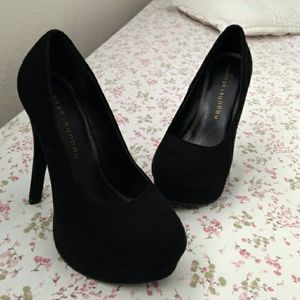 Chinese laundry pumps $7 when bundled!